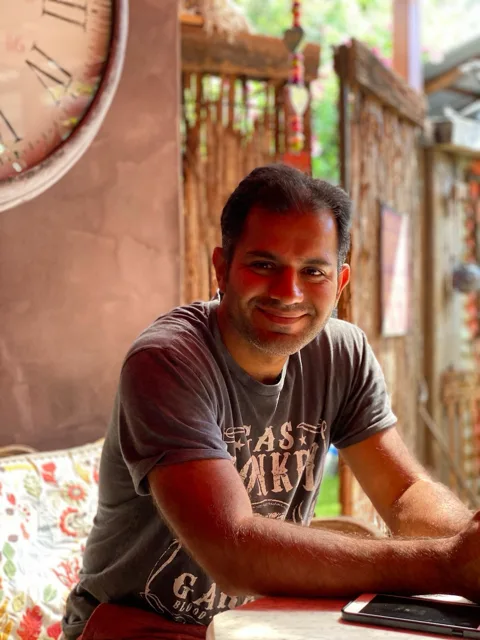 Sanjay Bhagia, founder of Trvlrr